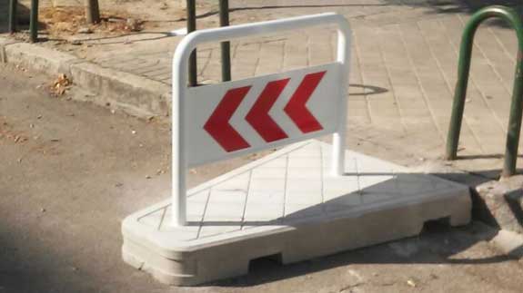 isletas salida de garajes