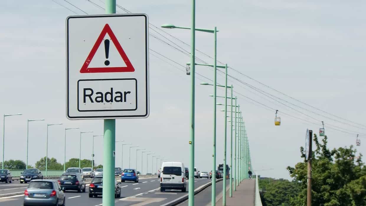 Tipo de radar en una autovía